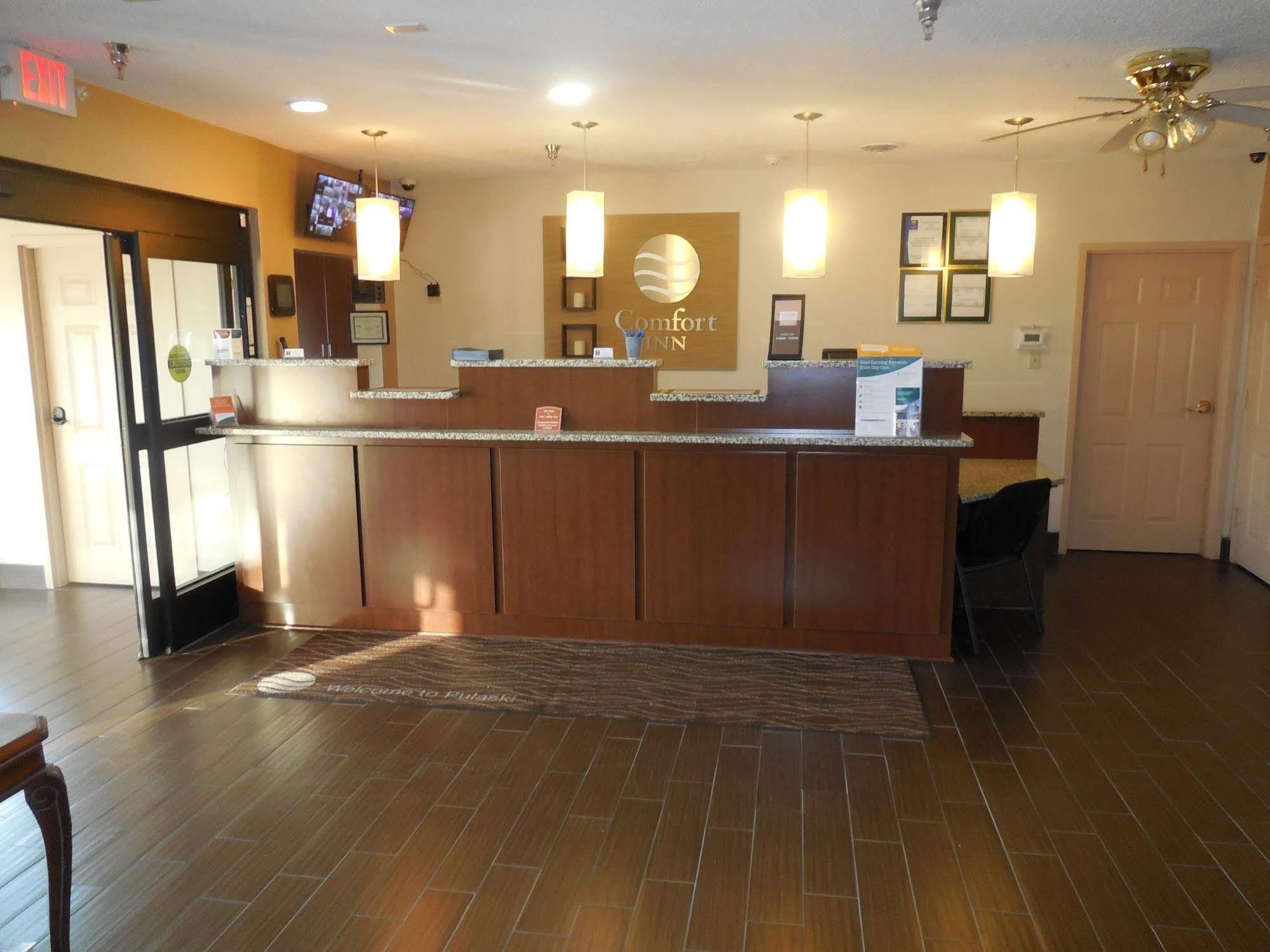 Giles Hotel Inn And Suites Pulaski Zewnętrze zdjęcie