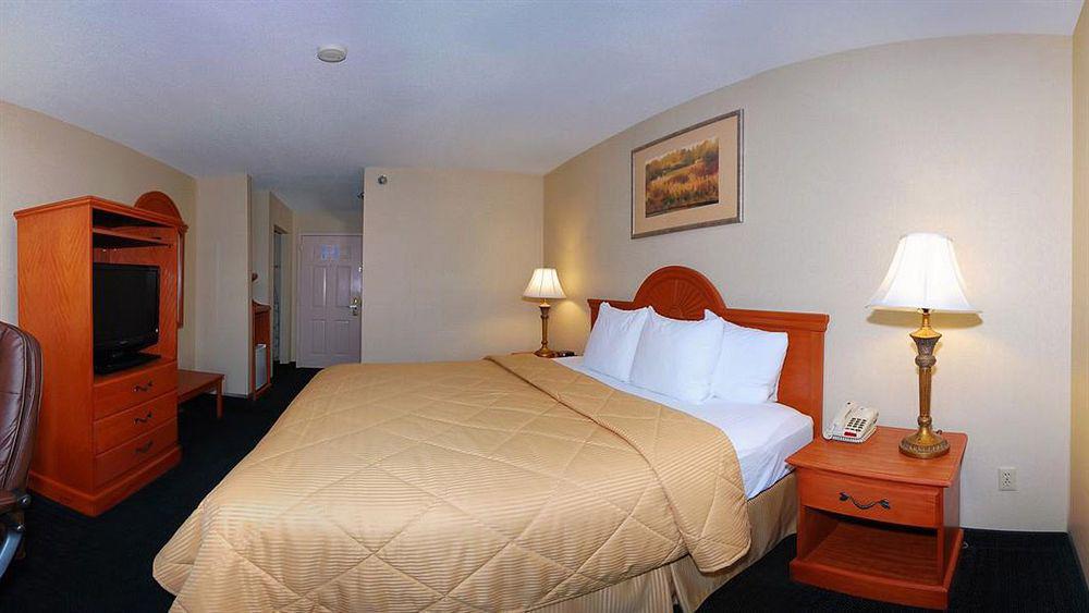 Giles Hotel Inn And Suites Pulaski Zewnętrze zdjęcie